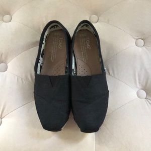 Women’s Toms Slip-on